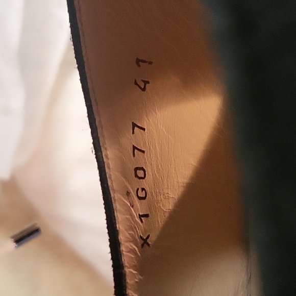 Armani heels - Picture 10 of 11